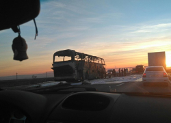 Пассажирский автобус загорелся на ФАД "Кавказ"