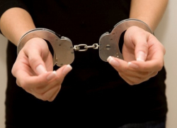 Молодая рецидивистка тайком вытащила деньги из рюкзака своего гостя на Ставрополье