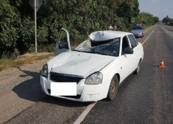 Пожилого мужчину насмерть сбила белая "Приора" на пешеходном переходе под Ставрополем