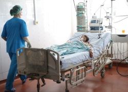 Губернатор и руководитель следкома Ставрополья срочно выехали на место отравления школьников 