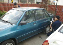 В Невинномысске местный житель помог задержать угонщика авто до приезда полицейских