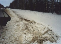 Мужчина уснул за рулем и слетел с трассы