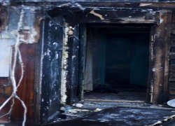 15 человек ликвидировали вспыхнувший в доме пожар в Пятигорске