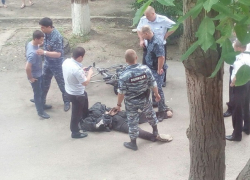 Похожего на облившего девочек кислотой велосипедиста задержали в Буденновске