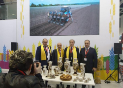 Снова порвали Берлин: Ставрополье бьет свои же рекорды, тратя на выставки все больше денег