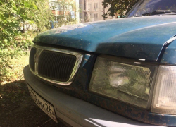 Сразу четыре машины за ночь вскрыли для кражи аккумуляторов неизвестные автоворы в Ставрополе