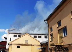 В Георгиевске загорелся Невинномысский маслоэкстрационный завод