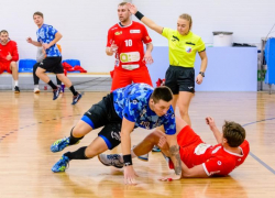 Судьба матча — в женских свистках: гандболистов «Виктора» и «Динамо» в Ставрополе рассудят дамы