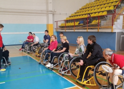 В Ставрополе состоялся первый краевой чемпионат по бадминтону для инвалидов-колясочников