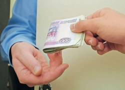 В Невинномысске тюремный работник получил взятку, чтобы создать хорошие условия для осужденного