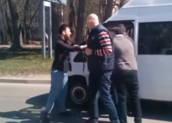 Ставропольские водители маршруток подрались на дороге