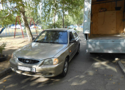 На проспекте Юности сбили семилетнего ребенка