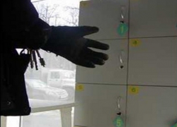 На КМВ мужчина украл продукты пенсионерки