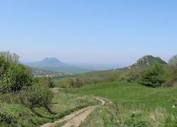 Трое жителей Пятигорска избили и изнасиловали девушку у подножья «Бештау»