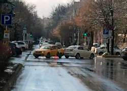 Комичное ДТП остановило движение в центре Ставрополя