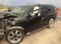 Два человека погибли и четверо попали в больницу в ДТП с джипом и "Приорой" под Ставрополем