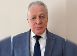 Бывший начальник ставропольского МВД Александр Олдак внезапно снялся с выборов в Госдуму
