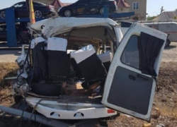 Право на перевозку пассажиров сбитой фурой «Газели» проверяют следователи Ставрополья