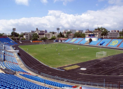 В виртуальном футбольном матче между Ставрополем и Махачкалой участвуют зрители