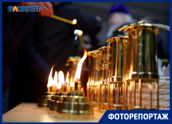 Фоторепортаж: Благодатный огонь из Гроба Господня добрался и до Ставрополья