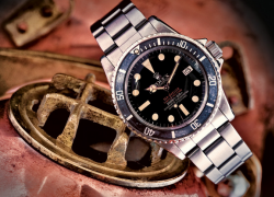 Студенты на Ставрополье продавали контрафактные часы через интернет