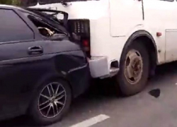 Массовое ДТП с автобусом и такси произошло в центре Ставрополя