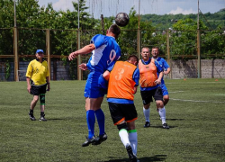 «Гамма» против «Нивы»: в чемпионате края среди футболистов в возрасте 40+ стартовал второй раунд