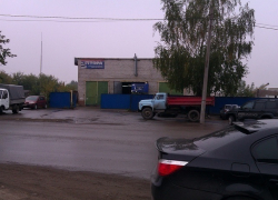 На КМВ работник автосервиса угнал машину у клиентки