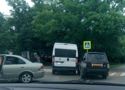 Тройное ДТП с участием маршрутки и "Рэйндж-Ровера" на "проклятом" перекрестке произошло в Ставрополе