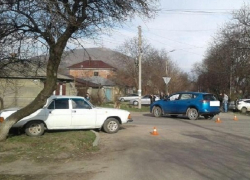 Двух женщин увезла «скорая» после ДТП с «Тойотой» и «Волгой» в Пятигорске