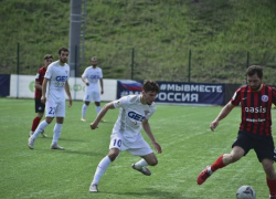 Футболисты «Ессентуков» на своем поле отдали очки визитерам из Таганрога 