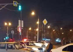 Водитель-бесправник сбил пешехода на зебре в Ставрополе 