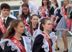 Последний звонок прошел в школах Шпаковского округа