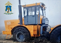 Пьяный ставрополец угнал трактор ради поездки к родителям