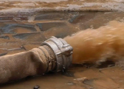 Выброшенная в коллектор куртка  вызвала канализационный апокалипсис в Железноводске