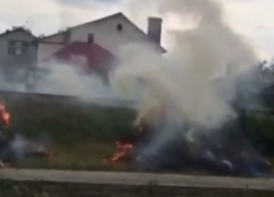 Мужчина поджег территорию около трамвайной остановки в Пятигорске