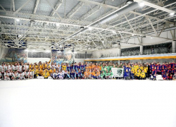 С клюшками по льду: девушки из Прикумья дважды победили в финале «Золотой шайбы»