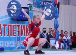 Молодые силачи — в Старом Осколе: ставропольские штангисты завоевали три трофея на первенстве страны