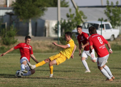 «Аграрии» и «заводчане» сойдутся в очном споре за футбольный Кубок Ставрополья