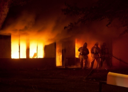 Пожарные два часа не могли потушить огонь в одной из Шпаковских столовых 