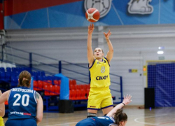 Успех принесли дальние броски: баскетболистки «Ставропольчанки» довели победную серию до четырех игр