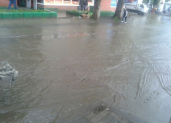 Центр Пятигорска затопило после дождя