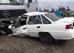 Два пассажира и водитель легковушки погибли в страшной аварии с грузовиком на Ставрополье