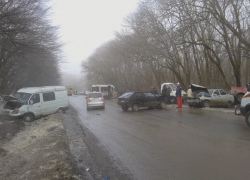 Восемь машин перевернулись на въезде в Верхнюю Татарку