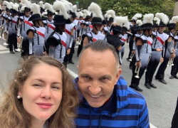 Ход избирательной кампании губернатора Владимирова консультирует из США патриарх российского PR