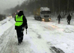 Трассу на Ростов из Ставрополя перекрыли из-за плохой погоды