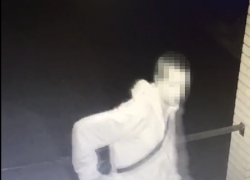 Посягнул на святое: кража пожертвований из церкви на Ставрополье попала на видео 