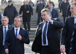 Дмитрию Медведеву покажут ставропольский фонтан