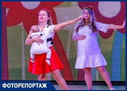 В Ставрополе на праздничном концерте поздравили лучших мам на свете