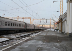 Пассажиры поезда «Кисловодск — Симферополь» застряли в пути на 4,5 часа